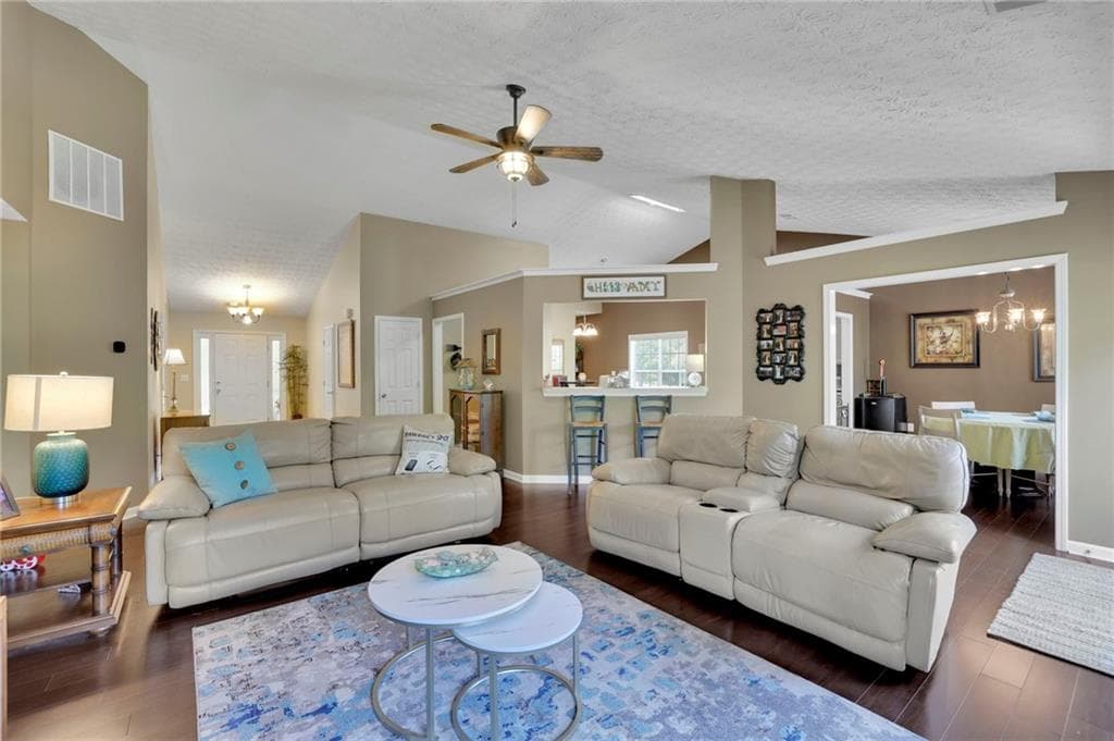 3 bedroom, 3 bathroom, 2,416 sq ft single family residence under contract at 2446 Battery Pointe, Lawrenceville, GA 30043 — photo 2