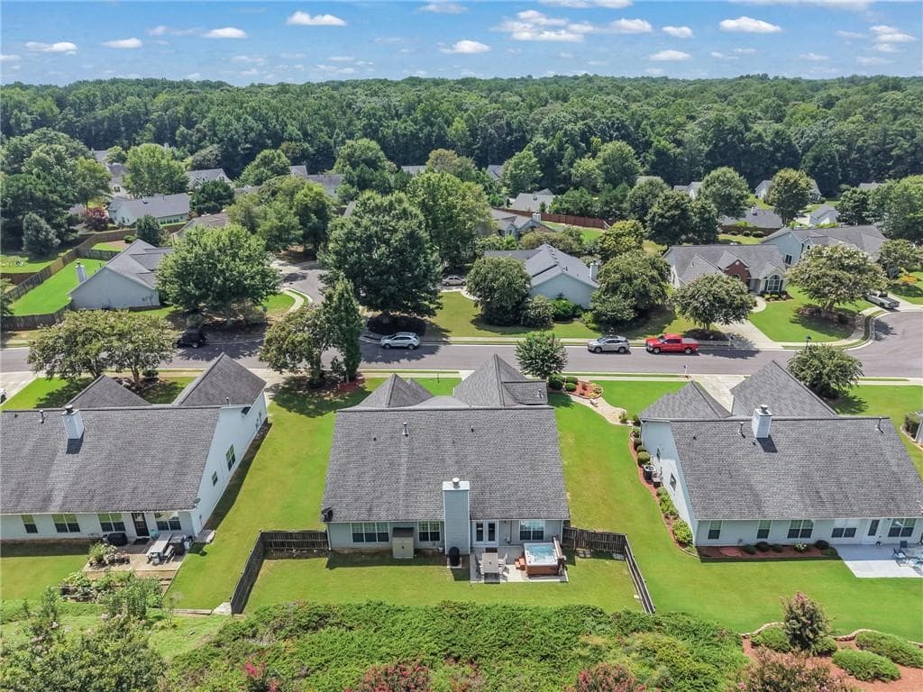 3 bedroom, 3 bathroom, 2,416 sq ft single family residence under contract at 2446 Battery Pointe, Lawrenceville, GA 30043 — photo 5