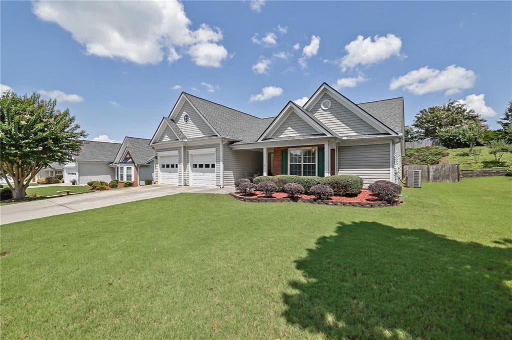 3 bedroom, 3 bathroom, 2,416 sq ft single family residence under contract at 2446 Battery Pointe, Lawrenceville, GA 30043