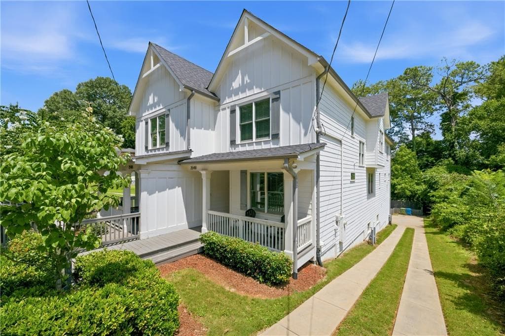 4 bedroom, 3 bathroom, 3,194 sq ft townhouse for rent at 254 Lamon Avenue B, Atlanta, GA 30316 for $3,995 a month — photo 2
