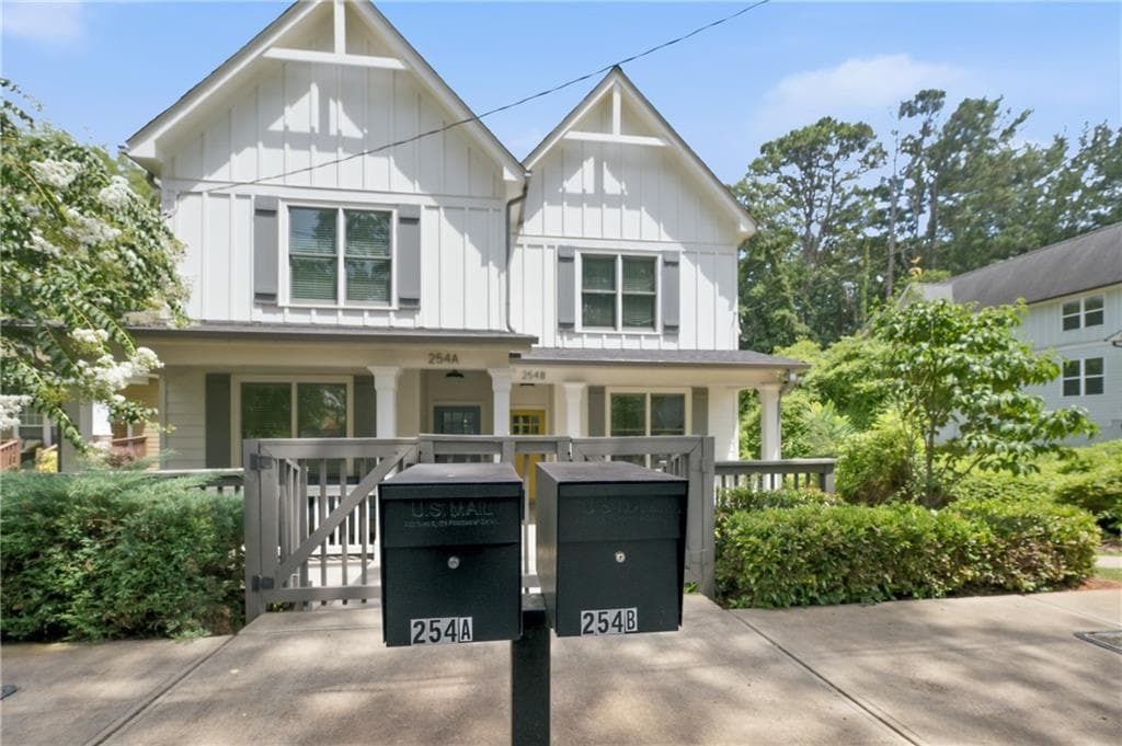 4 bedroom, 3 bathroom, 3,194 sq ft townhouse for rent at 254 Lamon Avenue B, Atlanta, GA 30316 for $3,995 a month — photo 4