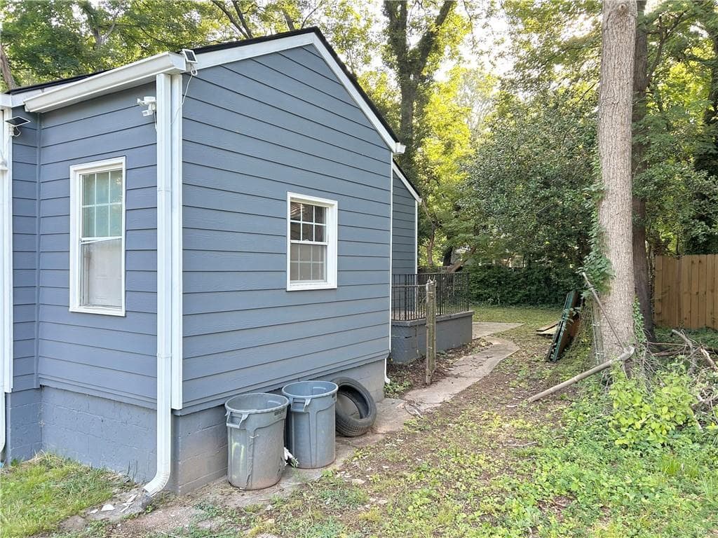 3 bedroom, 2 bathroom, 948 sq ft single family residence under contract at 1452 Ryan Street, Atlanta, GA 30310 — photo 4