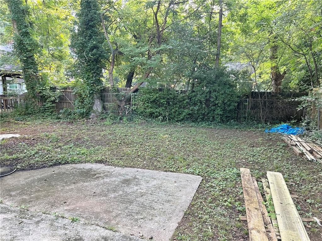 3 bedroom, 2 bathroom, 948 sq ft single family residence under contract at 1452 Ryan Street, Atlanta, GA 30310 — photo 6