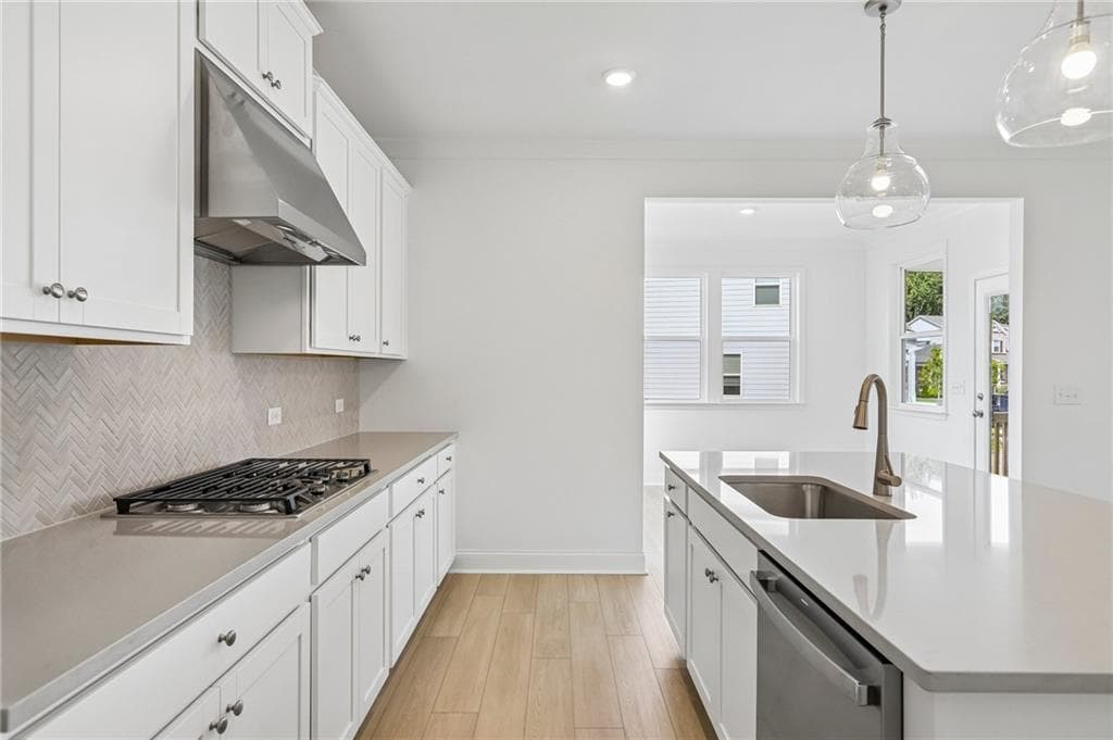 5 bedroom, 5 bathroom, 2,816 sq ft single family residence for sale at 133 Sheryl Way, Loganville, GA 30052 — photo 9