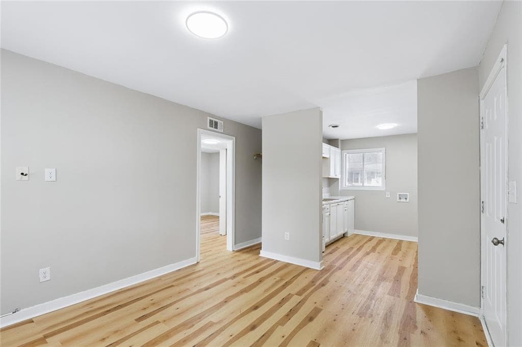 2 bedroom, 1 bathroom, 750 sq ft apartment for rent at 4855 College Street 7, Forest Park, GA 30297 for $1,175 a month — photo 6