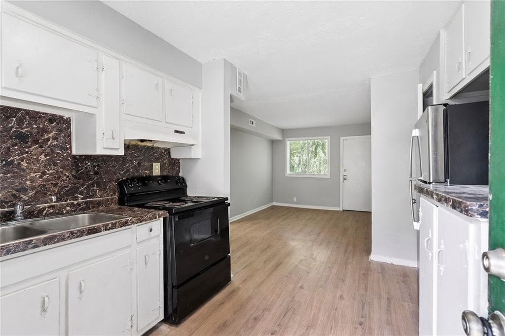 2 bedroom, 1 bathroom, 750 sq ft apartment for rent at 4855 College Street 11, Forest Park, GA 30297 for $1,125 a month — photo 3