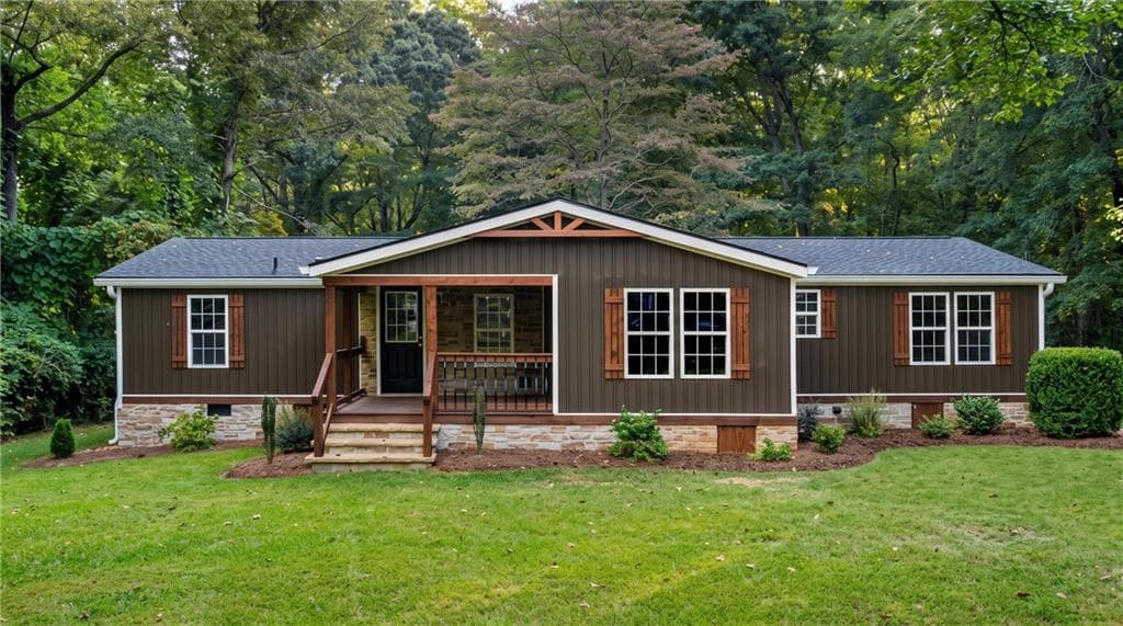 4 bedroom, 2 bathroom, 1,680 sq ft single family residence for sale at 116 Southside Drive, Villa Rica, GA 30180