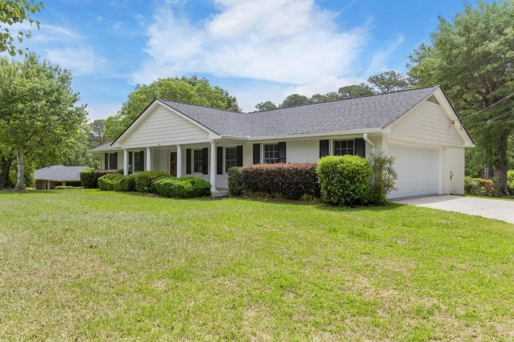 3 bedroom, 2 bathroom, 1,541 sq ft single family residence for sale at 256 Teresa Lane, Loganville, GA 30052 — photo 1 of 50