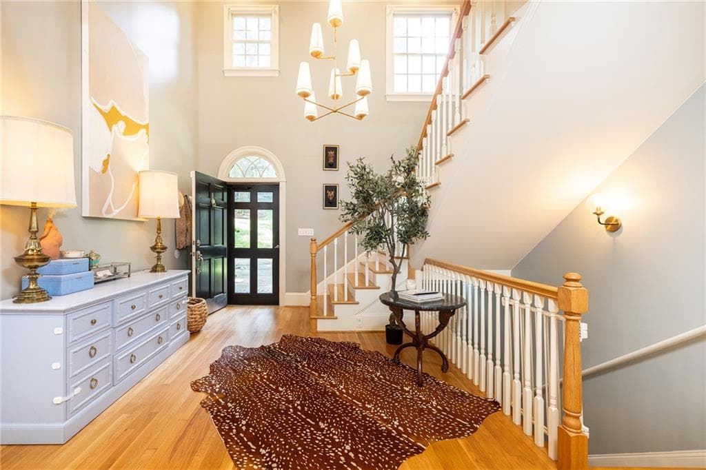 6 bedroom, 6 bathroom, 5,806 sq ft single family residence for sale at 1135 Peachtree Battle Avenue, Atlanta, GA 30327 — photo 4