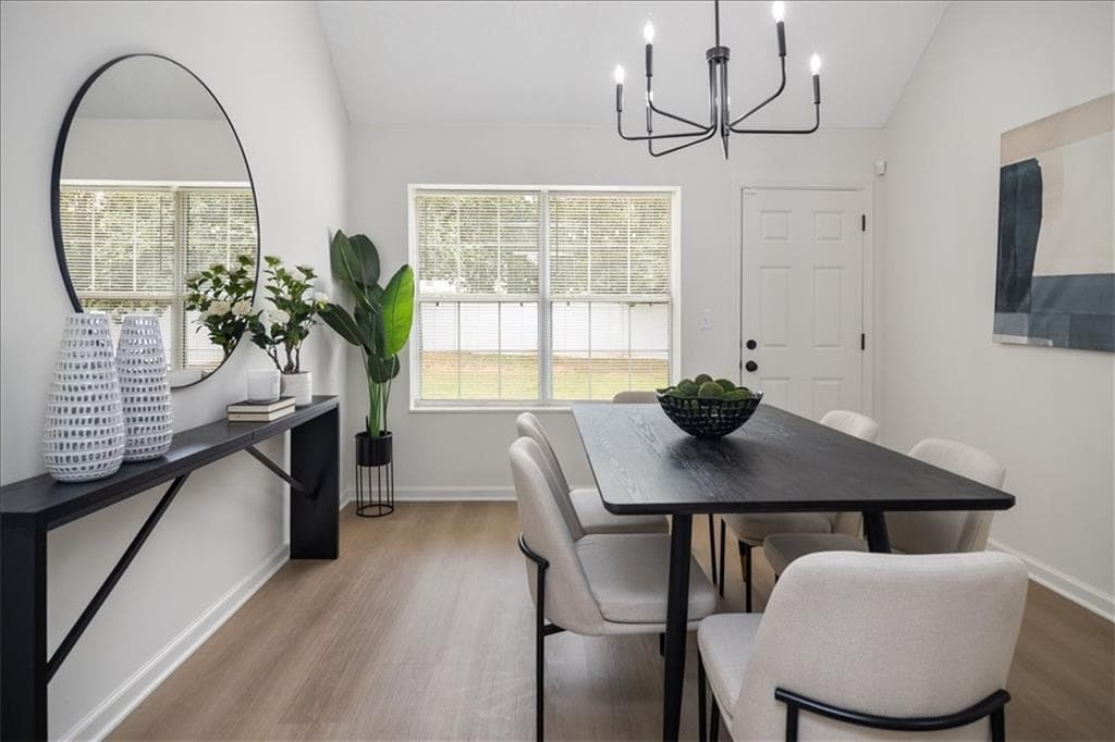 3 bedroom, 3 bathroom, 1,394 sq ft single family residence for sale at 4033 Ravenwood Court, Union City, GA 30291 — photo 9