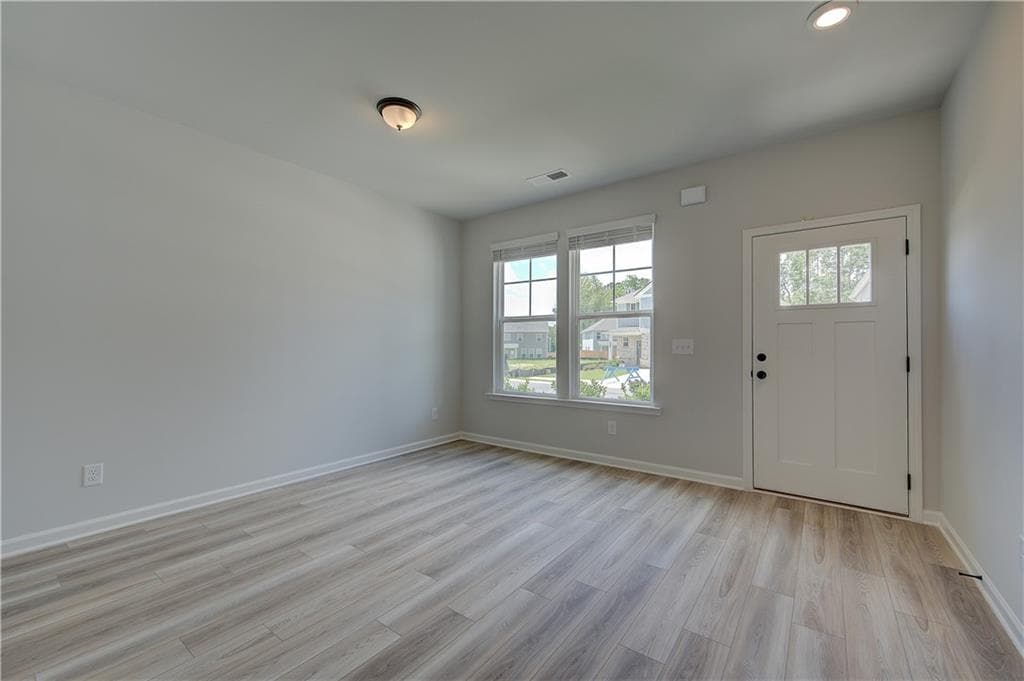 4 bedroom, 3 bathroom, 2,502 sq ft single family residence for sale at 225 St Annes Place, Covington, GA 30016 — photo 5