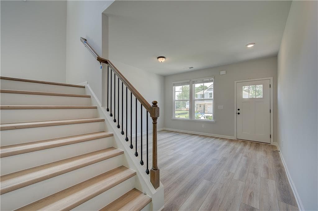 4 bedroom, 3 bathroom, 2,502 sq ft single family residence for sale at 225 St Annes Place, Covington, GA 30016 — photo 6