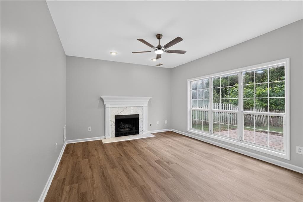 4 bedroom, 3 bathroom, 2,776 sq ft single family residence for sale at 2675 Factor Walk, Suwanee, GA 30024 — photo 5