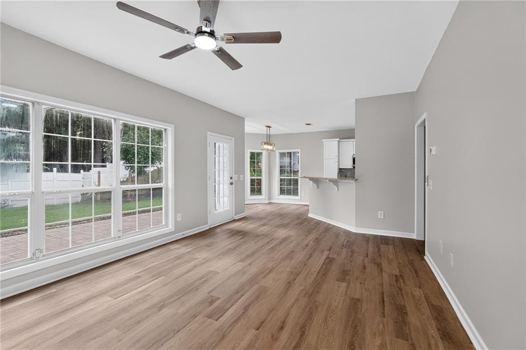 4 bedroom, 3 bathroom, 2,776 sq ft single family residence for sale at 2675 Factor Walk, Suwanee, GA 30024 — photo 7