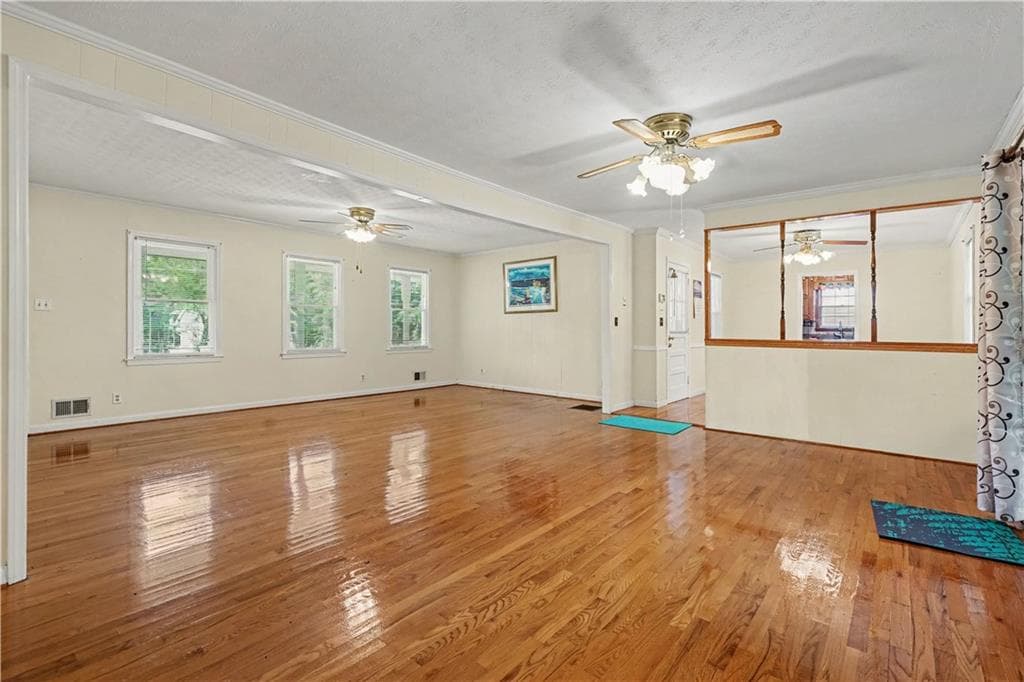 3 bedroom, 2 bathroom, 1,589 sq ft single family residence for sale at 3418 Lake Drive, Lawrenceville, GA 30044 — photo 3