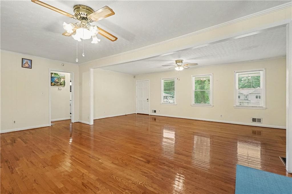 3 bedroom, 2 bathroom, 1,589 sq ft single family residence for sale at 3418 Lake Drive, Lawrenceville, GA 30044 — photo 7