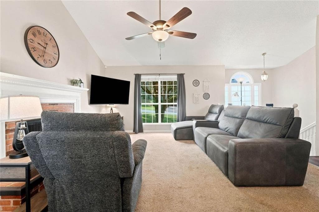 3 bedroom, 2 bathroom, 1,939 sq ft single family residence under contract at 4929 Shallow Ridge Road, Kennesaw, GA 30144 — photo 7