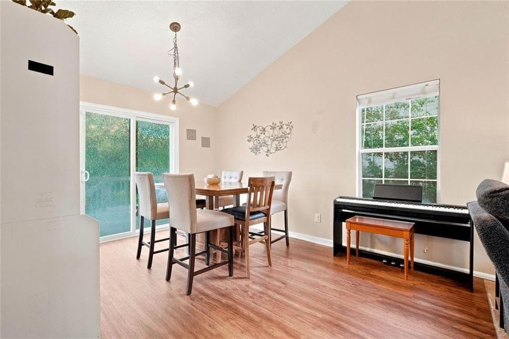 3 bedroom, 2 bathroom, 1,939 sq ft single family residence under contract at 4929 Shallow Ridge Road, Kennesaw, GA 30144 — photo 10