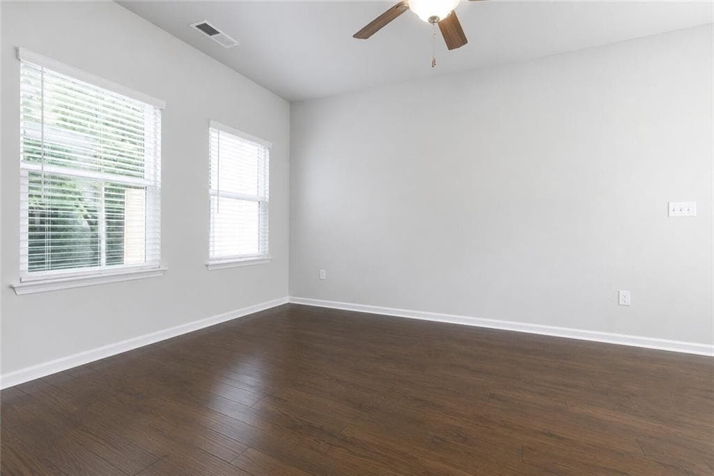 3 bedroom, 3 bathroom, 1,528 sq ft townhouse for rent at 3370 Highbury Way, Lithonia, GA 30038 for $1,995 a month — photo 4