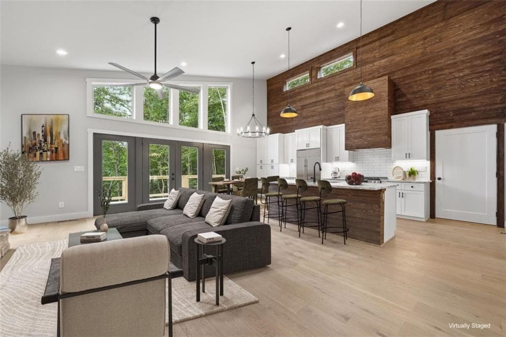 3 bedroom, 3 bathroom, 2,500 sq ft single family residence for sale at 257 Gallery Court, Ellijay, GA 30540 — photo 5