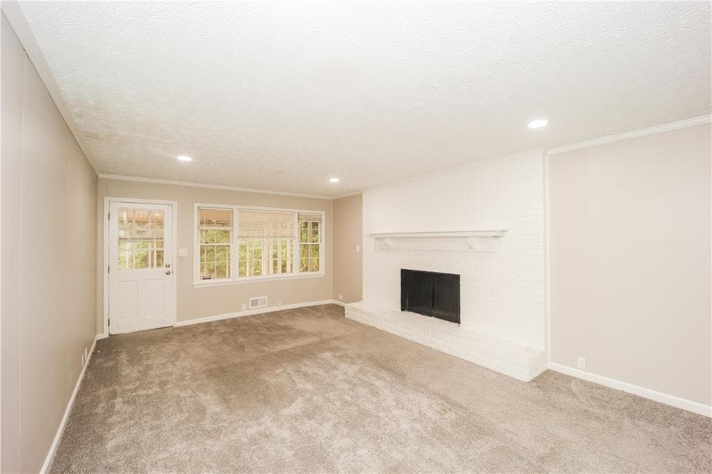 5 bedroom, 3 bathroom, 2,724 sq ft single family residence for sale at 535 Westbridge Drive, Fayetteville, GA 30214 — photo 4