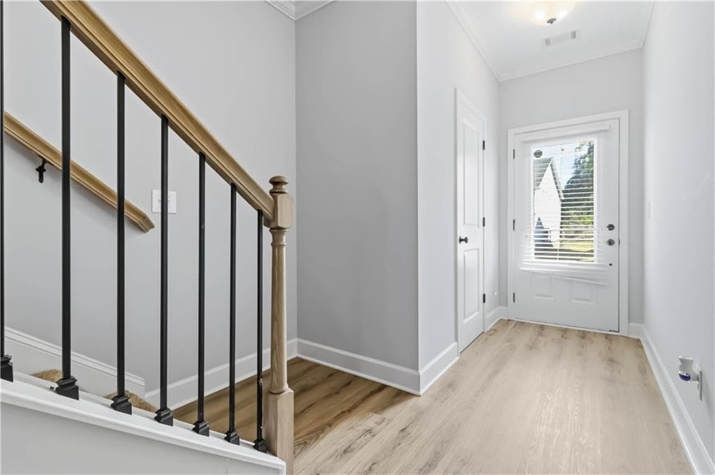 3 bedroom, 3 bathroom, 1,360 sq ft townhouse for sale at 3682 Acorn Drive 17, Oakwood, GA 30566 — photo 6
