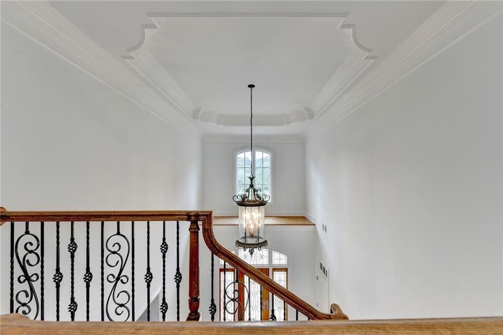 5 bedroom, 6 bathroom, 7,051 sq ft single family residence under contract at 8330 Royal Melbourne Way, Duluth, GA 30097 — photo 9