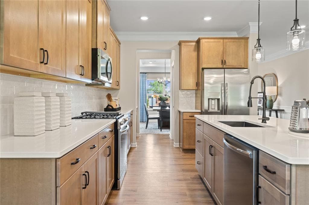4 bedroom, 3 bathroom, 3,005 sq ft single family residence under contract at 5033 Cecelia Drive, Powder Springs, GA 30127 — photo 9