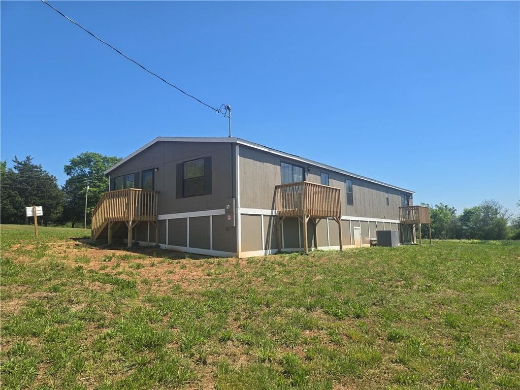 3 bedroom, 2 bathroom, 1,755 sq ft single family residence for sale at 2525 Rock Pillar Road, Carnesville, GA 30521 — photo 4
