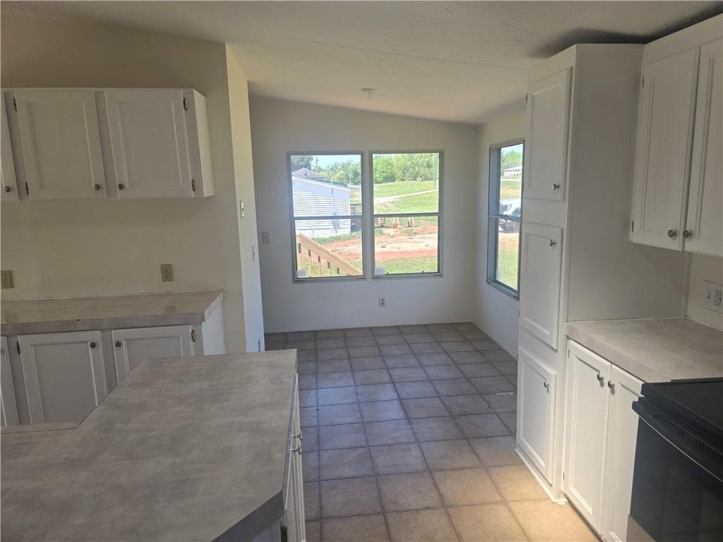 3 bedroom, 2 bathroom, 1,755 sq ft single family residence for sale at 2525 Rock Pillar Road, Carnesville, GA 30521 — photo 7