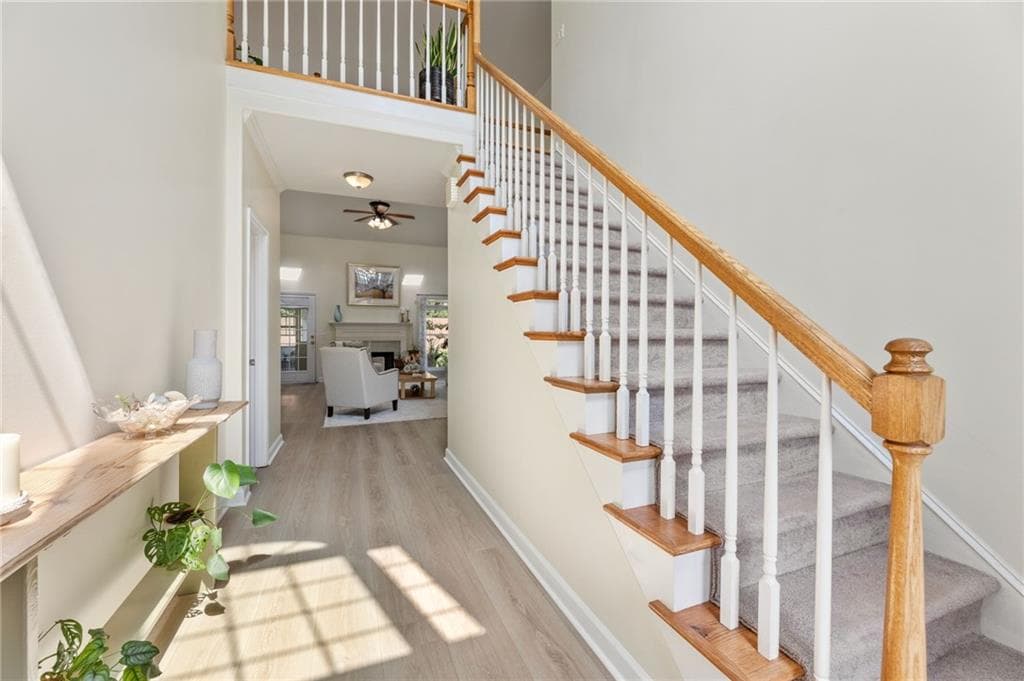 4 bedroom, 4 bathroom, 3,052 sq ft single family residence under contract at 255 Nesbit Entry Drive, Roswell, GA 30076 — photo 4
