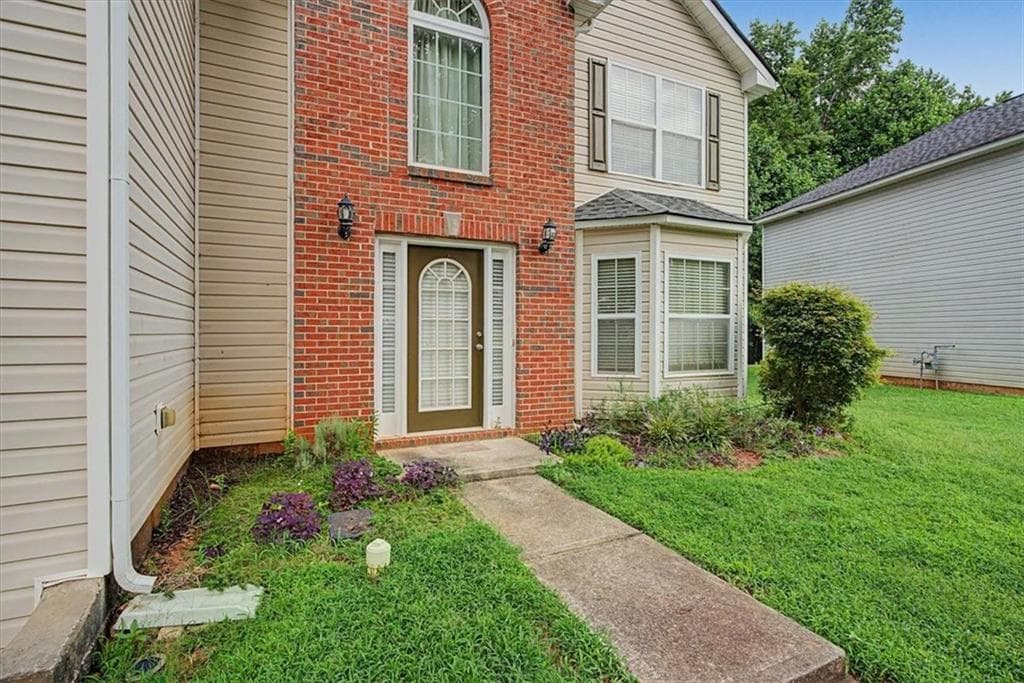 4 bedroom, 3 bathroom, 2,257 sq ft single family residence for rent at 1025 Balsam Wood Trail, Villa Rica, GA 30180 for $2,150 a month — photo 5