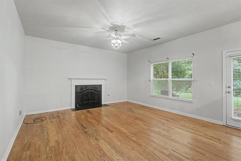 4 bedroom, 3 bathroom, 2,257 sq ft single family residence for rent at 1025 Balsam Wood Trail, Villa Rica, GA 30180 for $2,150 a month — photo 10