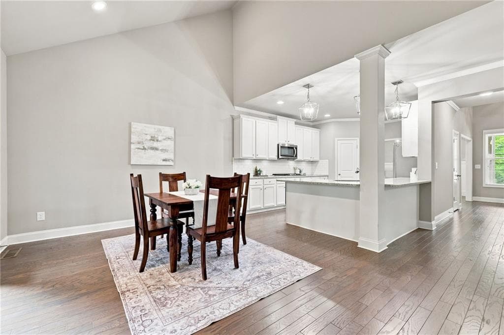 4 bedroom, 3 bathroom, 2,520 sq ft single family residence under contract at 8130 Calloway Club Drive, Cumming, GA 30028 — photo 6