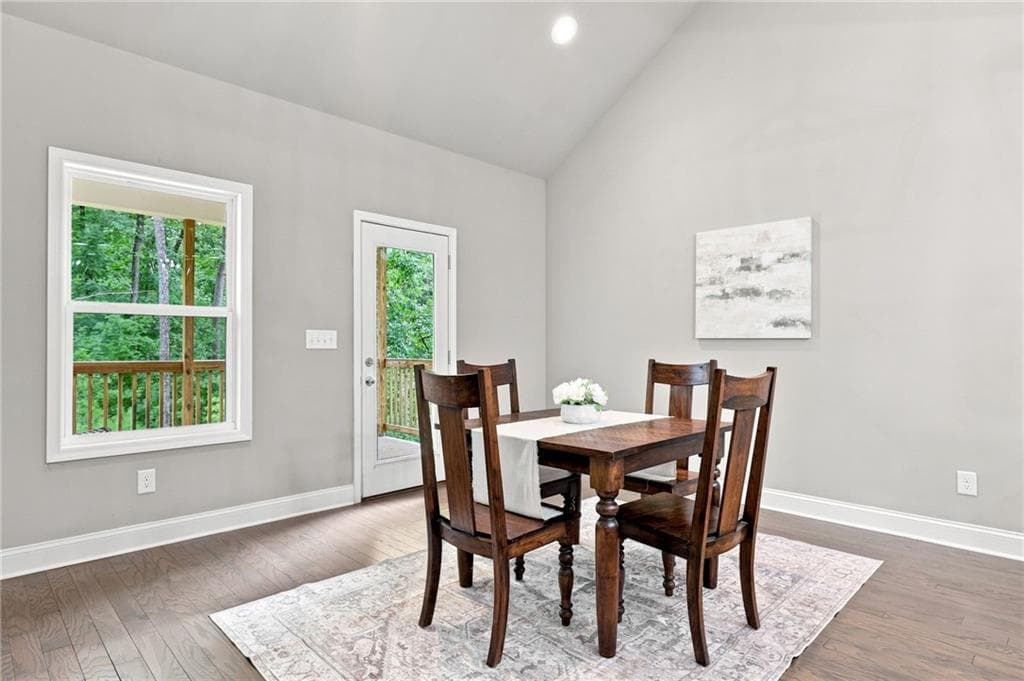 4 bedroom, 3 bathroom, 2,520 sq ft single family residence under contract at 8130 Calloway Club Drive, Cumming, GA 30028 — photo 7