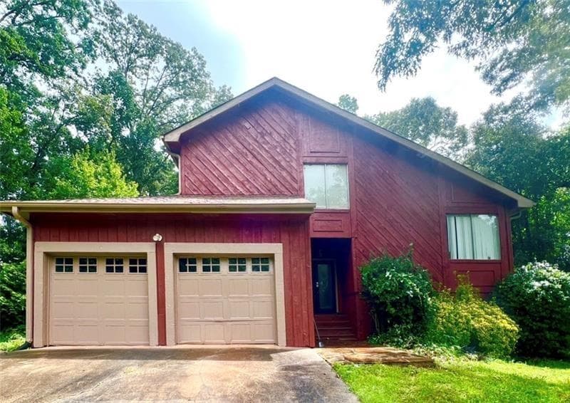 4 bedroom, 3 bathroom, 1,862 sq ft single family residence for sale at 2704 Valley Hill Drive, Acworth, GA 30102
