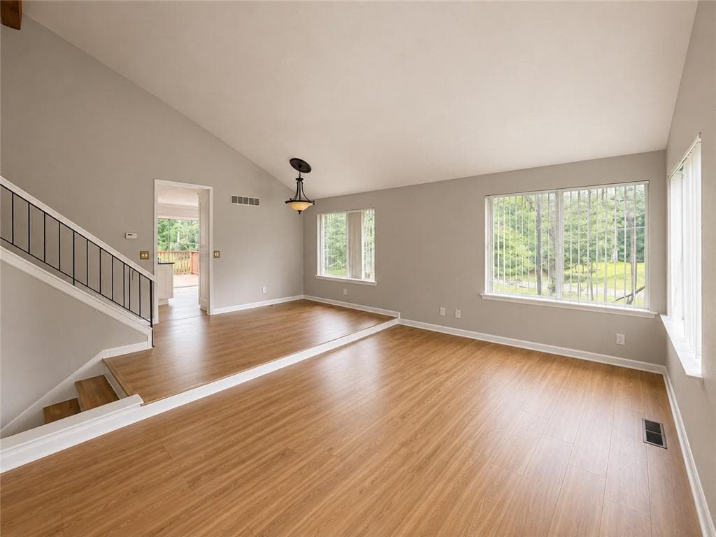 4 bedroom, 3 bathroom, 1,862 sq ft single family residence for sale at 2704 Valley Hill Drive, Acworth, GA 30102 — photo 6