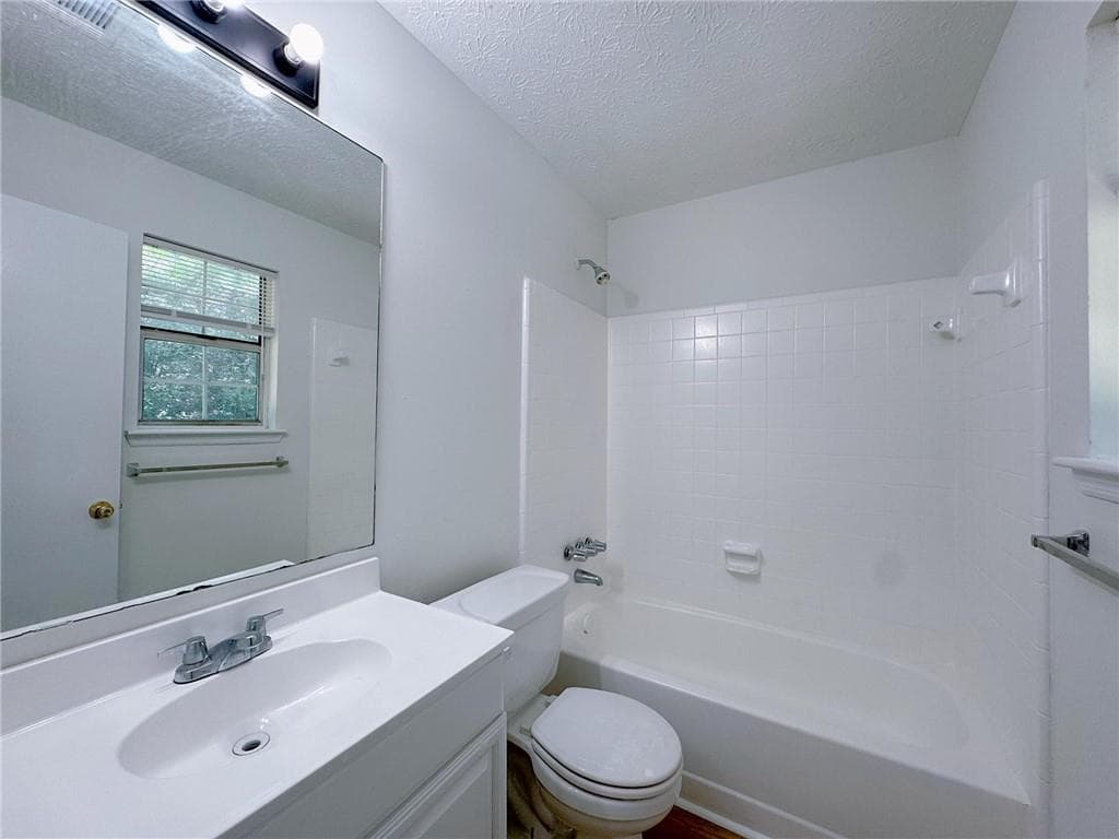 3 bedroom, 2 bathroom, 1,065 sq ft single family residence for sale at 2509 Corner Stone Trail, Decatur, GA 30034 — photo 10