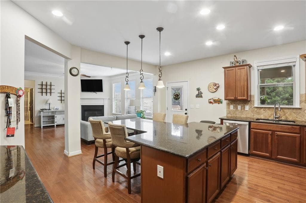 5 bedroom, 4 bathroom, 3,830 sq ft single family residence for sale at 5110 Chase Lane, Cumming, GA 30040 — photo 7