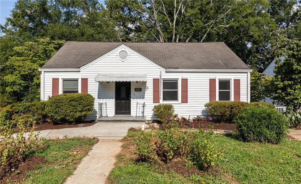 2 bedroom, 2 bathroom, 1,680 sq ft single family residence for sale at 2510 Jewel Street, East Point, GA 30344