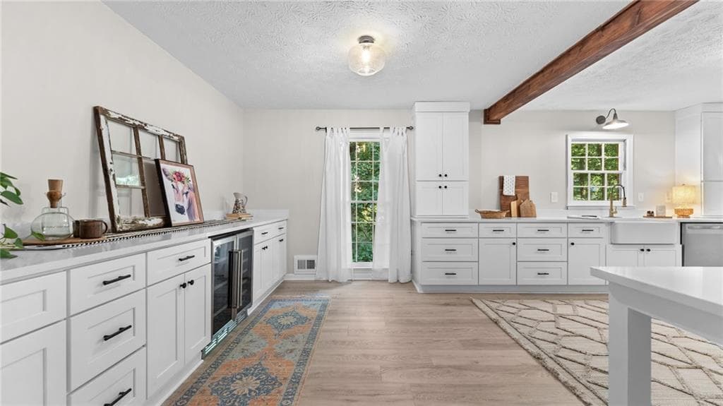 4 bedroom, 3 bathroom, 2,880 sq ft single family residence for sale at 2302 Smokehouse Path, Lawrenceville, GA 30044 — photo 5