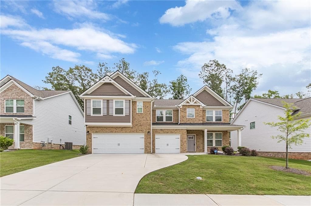 5 bedroom, 4 bathroom, 3,695 sq ft single family residence for sale at 3251 Thicket Lane, Atlanta, GA 30349 — photo 3