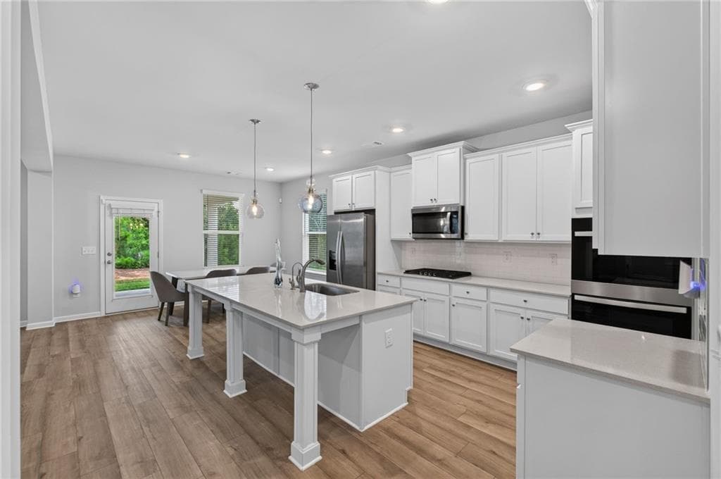 5 bedroom, 4 bathroom, 3,695 sq ft single family residence for sale at 3251 Thicket Lane, Atlanta, GA 30349 — photo 10