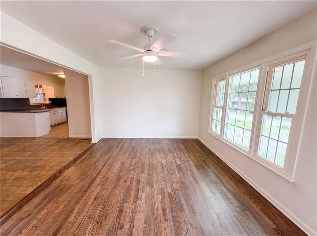 3 bedroom, 2 bathroom, 1,257 sq ft single family residence for sale at 1276 Robin Road, Conyers, GA 30012 — photo 8