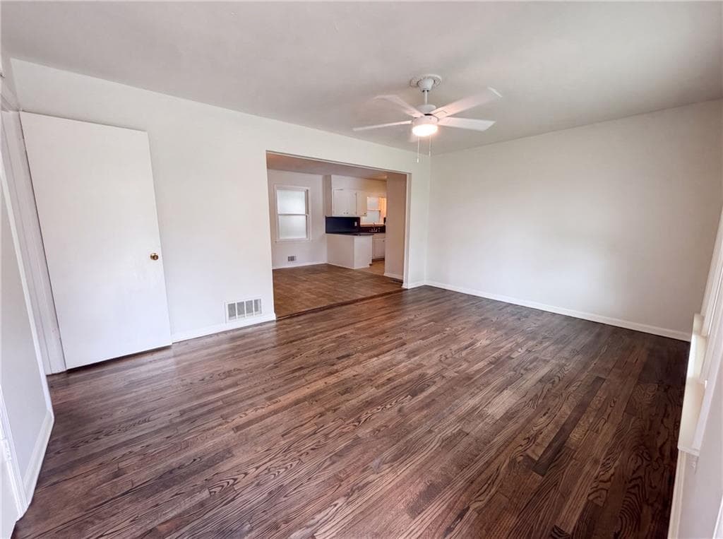 3 bedroom, 2 bathroom, 1,257 sq ft single family residence for sale at 1276 Robin Road, Conyers, GA 30012 — photo 9