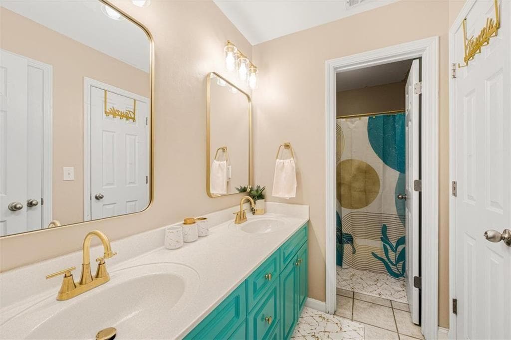 4 bedroom, 5 bathroom, 4,156 sq ft single family residence for sale at 101 Lumby Lane, Stockbridge, GA 30281 — photo 2