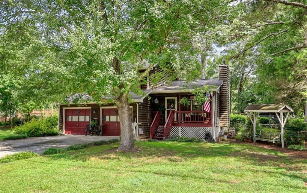 3 bedroom, 2 bathroom, 1,664 sq ft single family residence under contract at 2943 Sagemont Place, Snellville, GA 30039