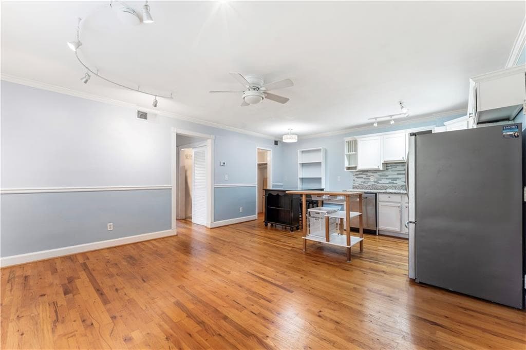 1 bedroom, 1 bathroom, 750 sq ft condominium for rent at 870 Glendale Terrace 7, Atlanta, GA 30308 for $1,650 a month — photo 4