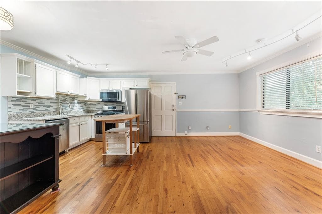 1 bedroom, 1 bathroom, 750 sq ft condominium for rent at 870 Glendale Terrace 7, Atlanta, GA 30308 for $1,650 a month — photo 7