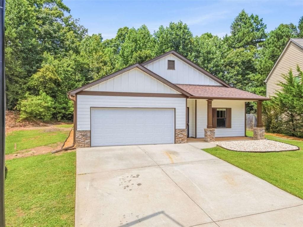 4 bedroom, 2 bathroom, 2,115 sq ft single family residence for sale at 752 Stable View Loop, Dallas, GA 30132 — photo 2